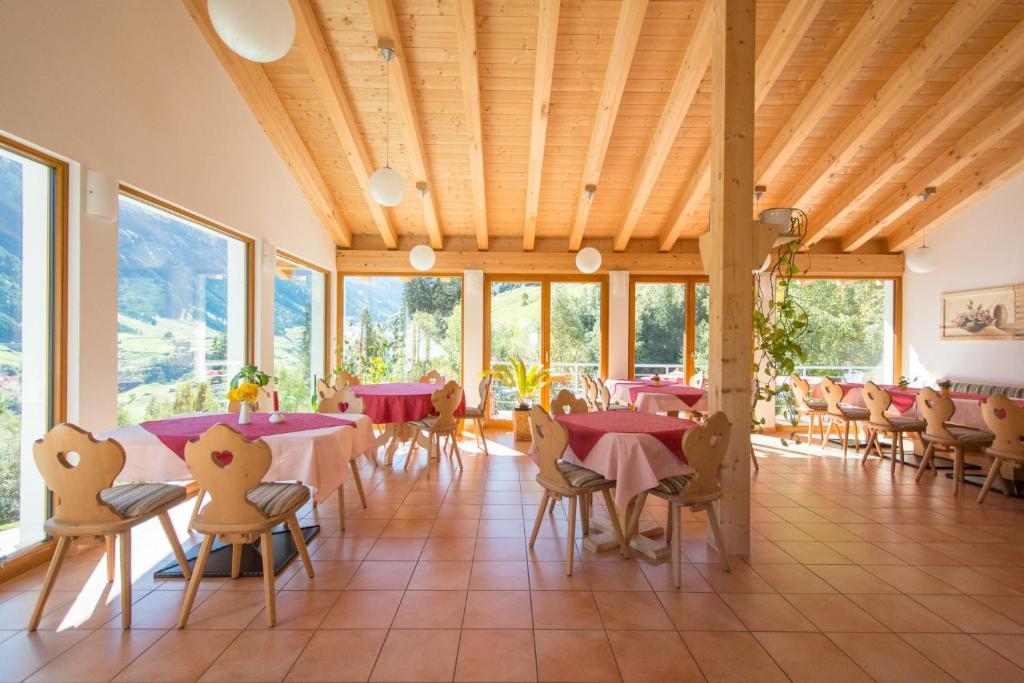 Hotel Cuntera Curaglia Екстер'єр фото