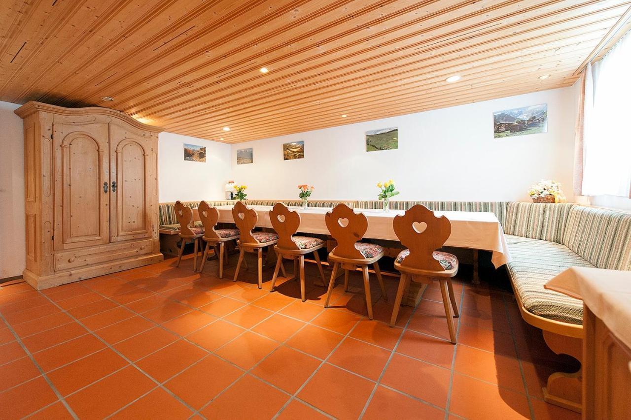 Hotel Cuntera Curaglia Екстер'єр фото